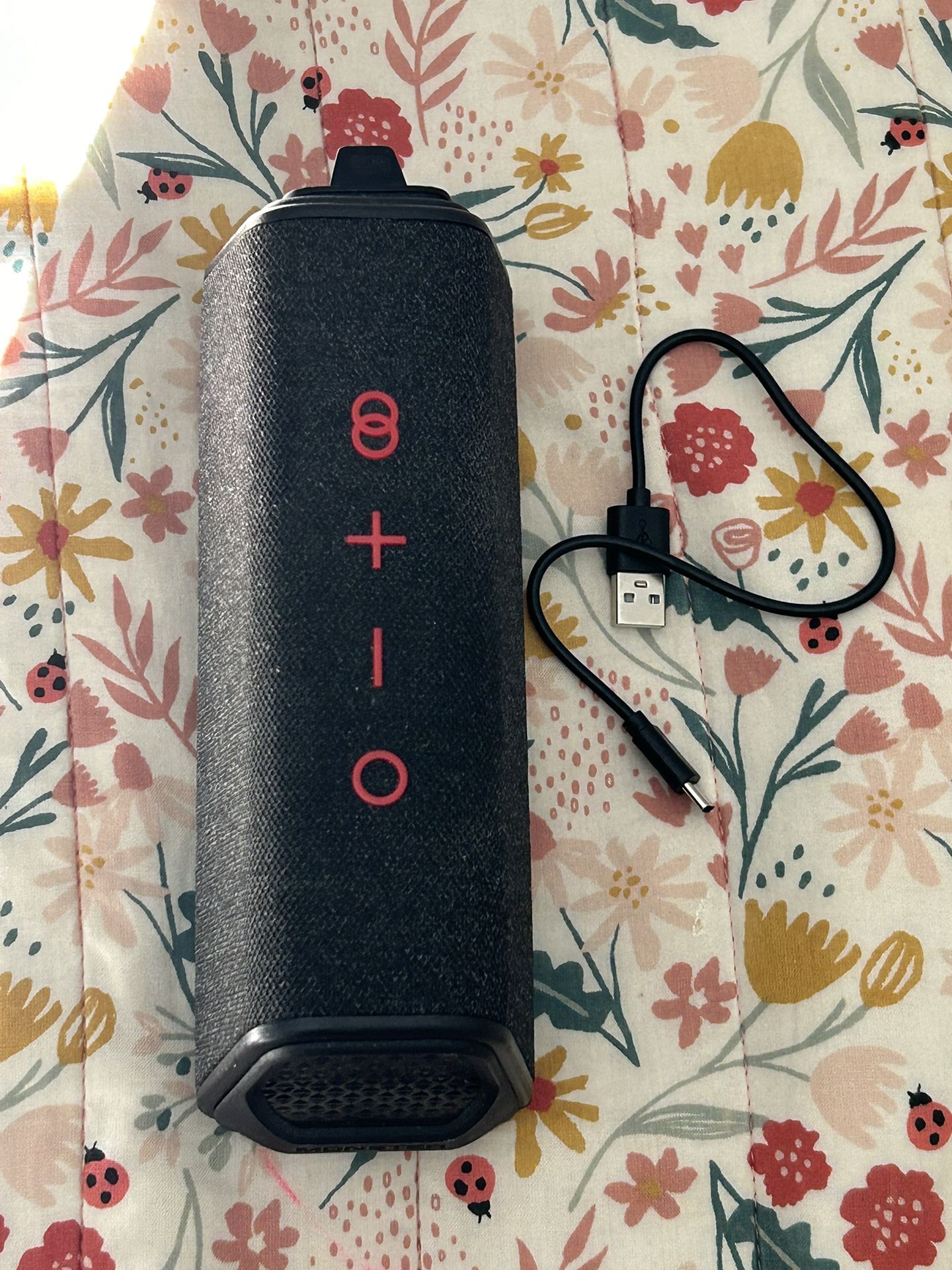 Portable Black Bluetooth Speaker