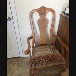 Dining Table And Chairs 8 Total