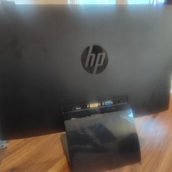 HP 21" Led Widescreen Monitor  Alienware gaming Keyboard