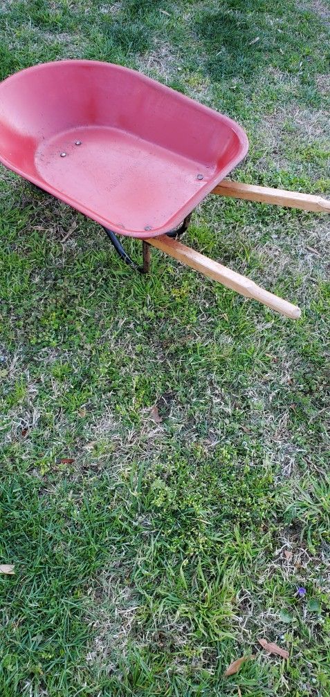 Radio flyer wheelbarrow for kids