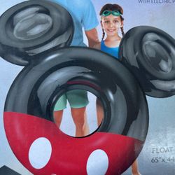 Mickey Mouse Premium Pool float