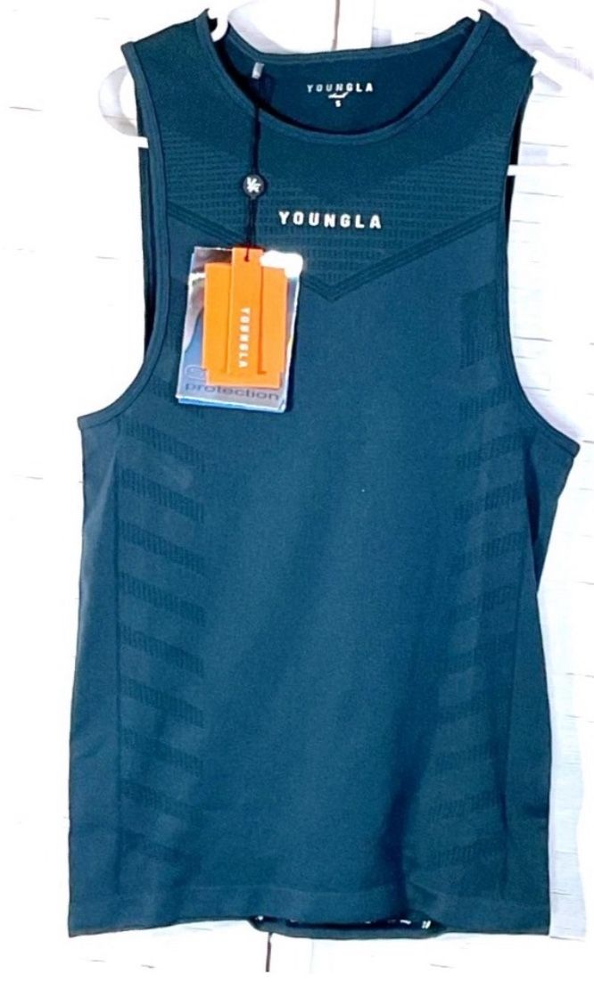 YOUNGLA Men’s Navy Workout Shirt S NEW WITH TAGS