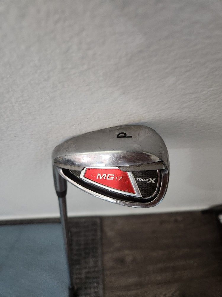 MG 17 Tour X Left Handed Pitching Wedge