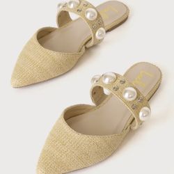 Lulus Women Shoes, Size:8.5 Brand New , Price:$21