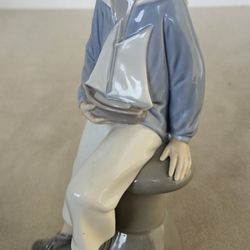 Lladro 4810 Seated Sailor Boy with Yacht Salvador Furio Figurine Glossy
