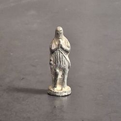 Antique Pocket Shrine Statuette Of Holy Mother Mary Our Lady - Virgin Mary, Vintage Early 20th Century Travel Shrine 1 15/16" Tall