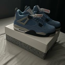 SIZE 9 AIR JORDAN 4 RETRO