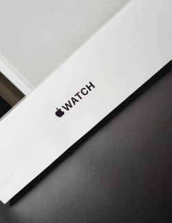 Apple Watch se2 44mm, GPS, 2025 model brand new !!!