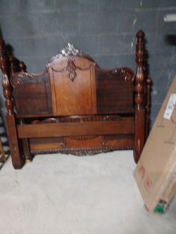 Antique Wood Full Size Bed (headboard/footboard PRICE REDUCTION!