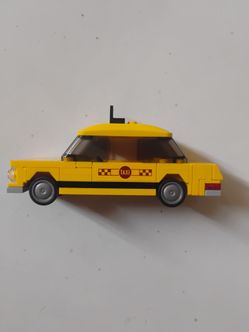 Lego Taxi Cab. Set #76057.