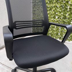 Desk chair