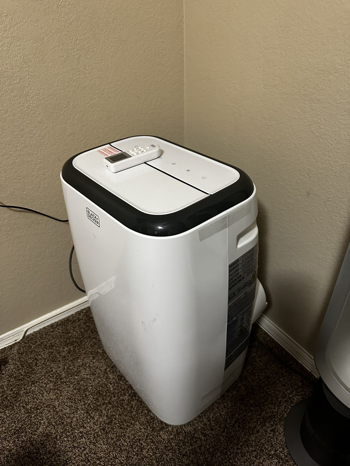 Black And Decker Portable Air Conditioner Dehumidifier 12000 BTU