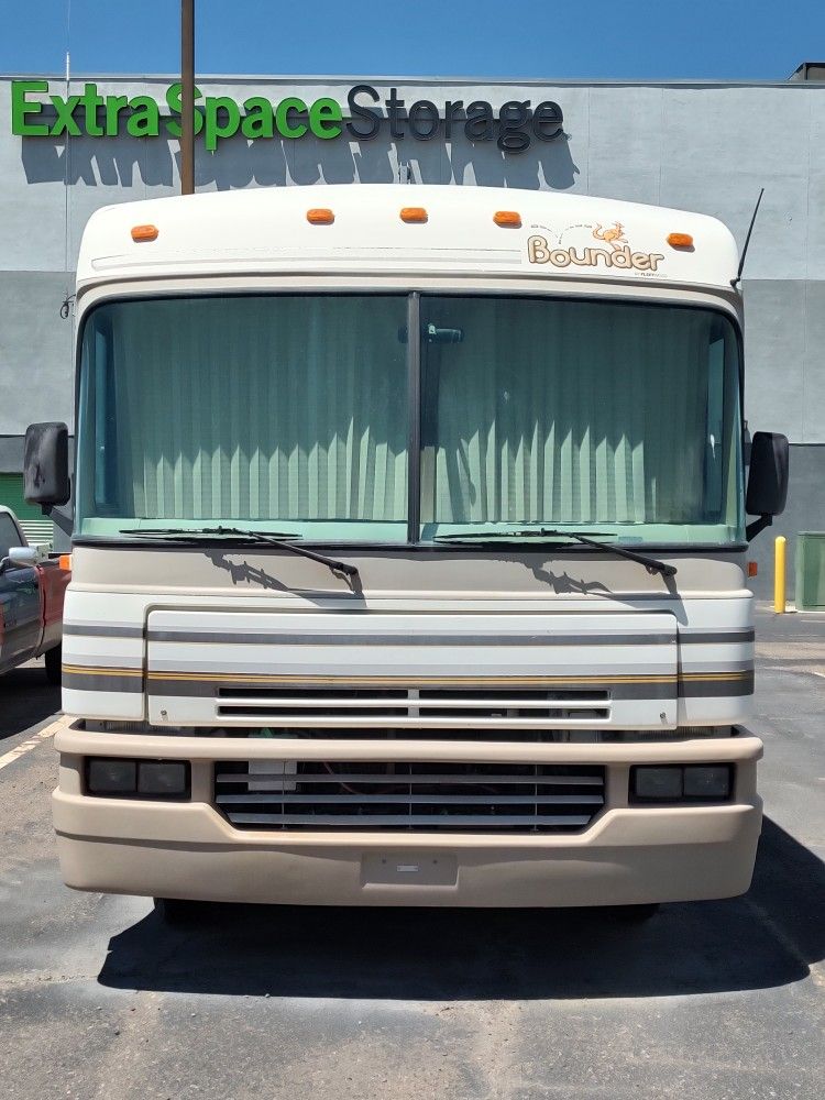 1996 Fleetwood Bounder 35U Limited Edition