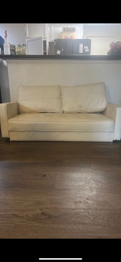 Pearl white ground couch