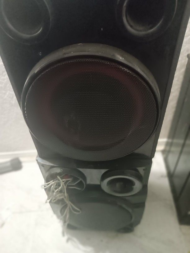Dos Bocinas Para Radio