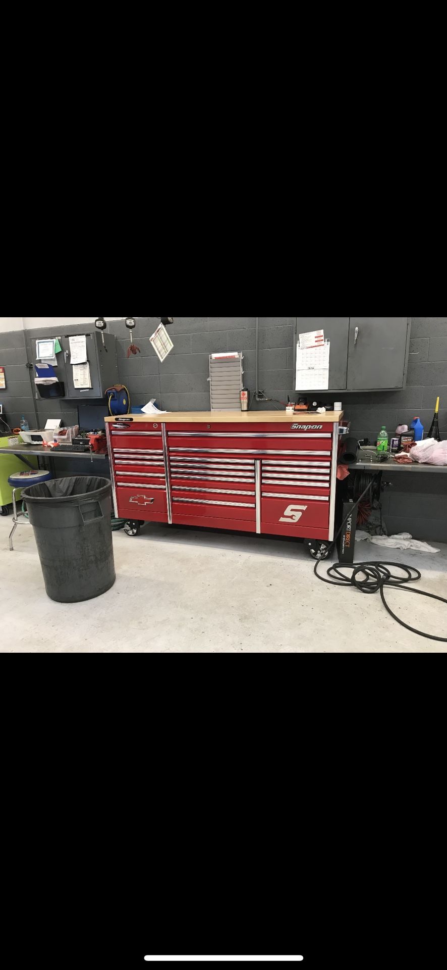 Snap On Tool Cabinet 19 Drawers.