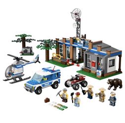 Lego city police station best price deals