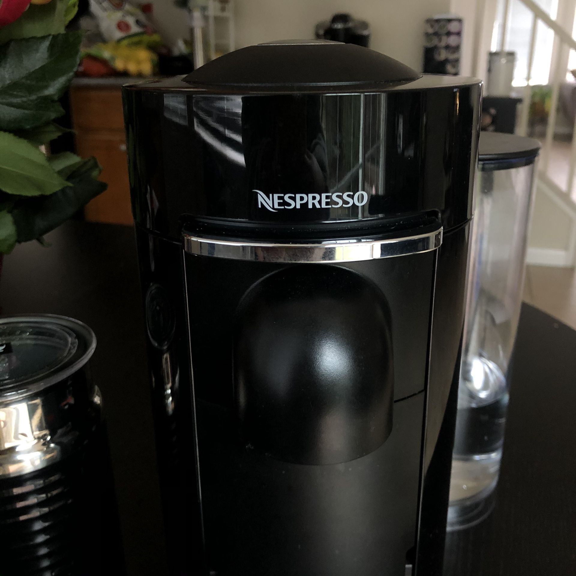 Nespresso VertuoPlus GCB2 US Deluxe Black Set for Sale in Marco Island, FL  - OfferUp