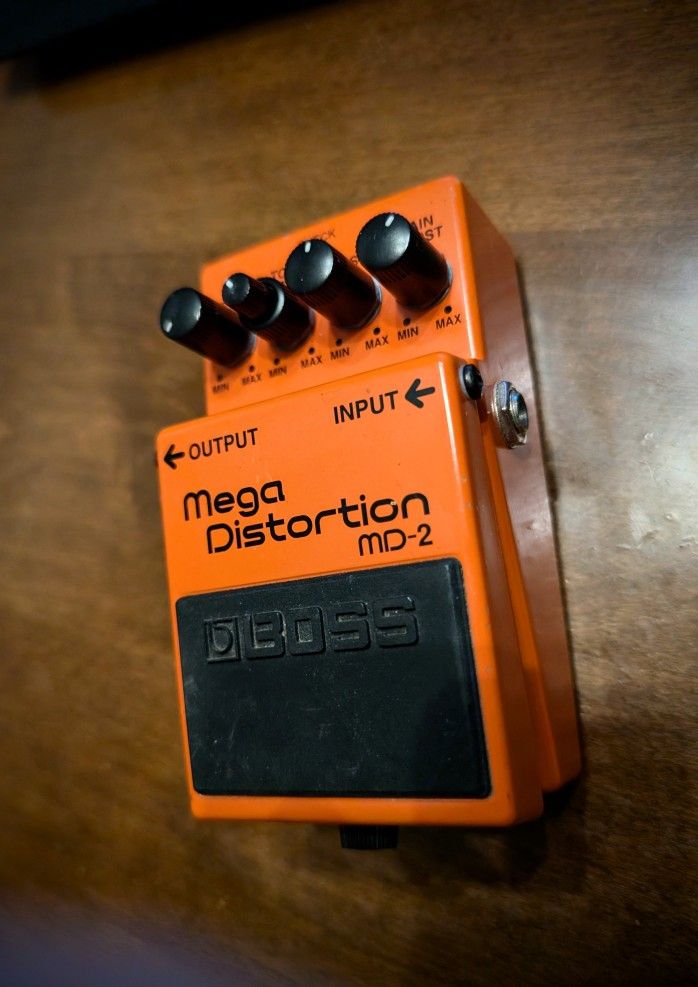 Boss MD-2 Mega Distortion Trade Or Sell