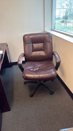 Brown Leather Executive Office Chair