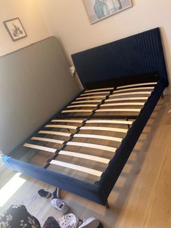 Queen Bedframe with headboard