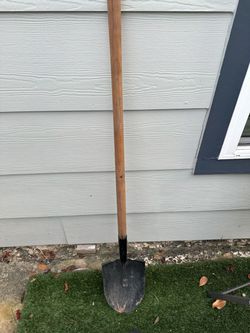Long Handle Pointed Spade Shovel