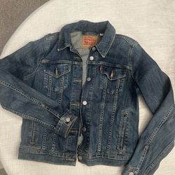 Women’s Levi Jean Jacket Large 