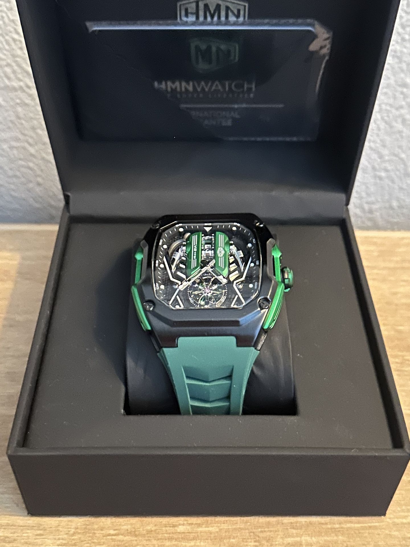 Engine V12 Watch Green Wristband