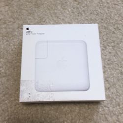 USB -C 87W Power Adapter