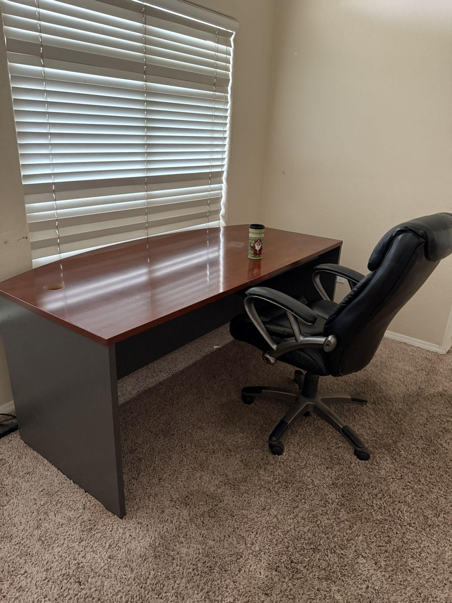 Office Desk With Chair