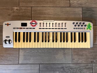 M-Audio Oxygen 49 USB MIDI Keyboard Controller