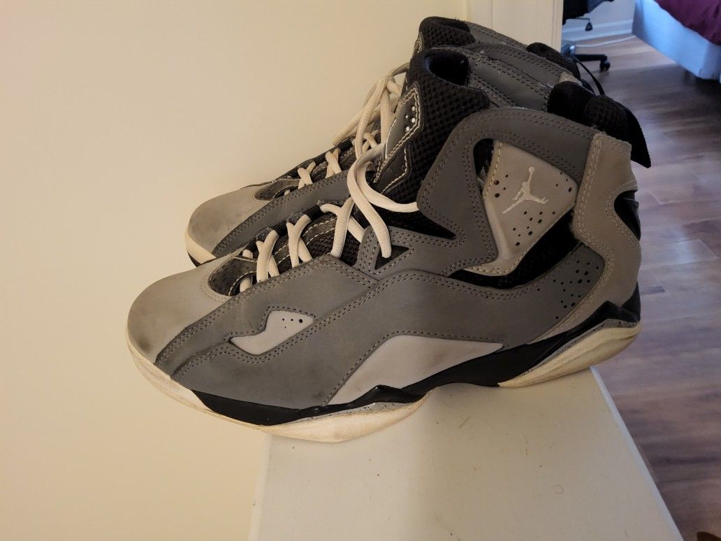 Jordan's cool gray's 6