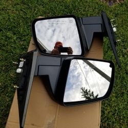Mirrors for 2016 - 2019 Toyota tundra