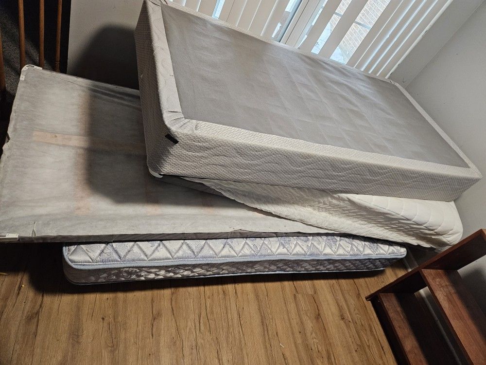 FREE Twin Mattresses Used