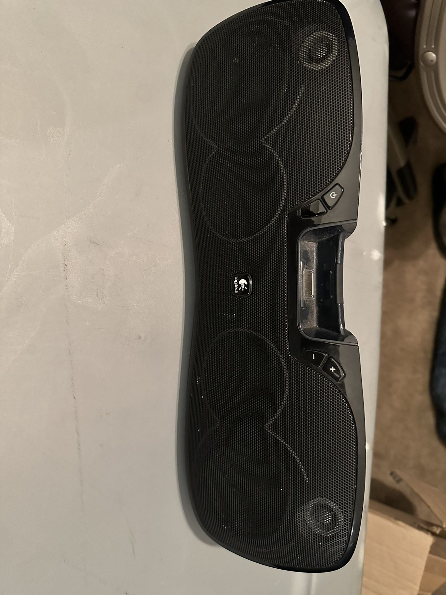 Logitech Rechargeable Speaker S715i