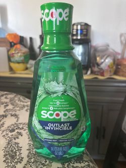 Scope Outlast Invincible Mouthwash 1L Strong Mint