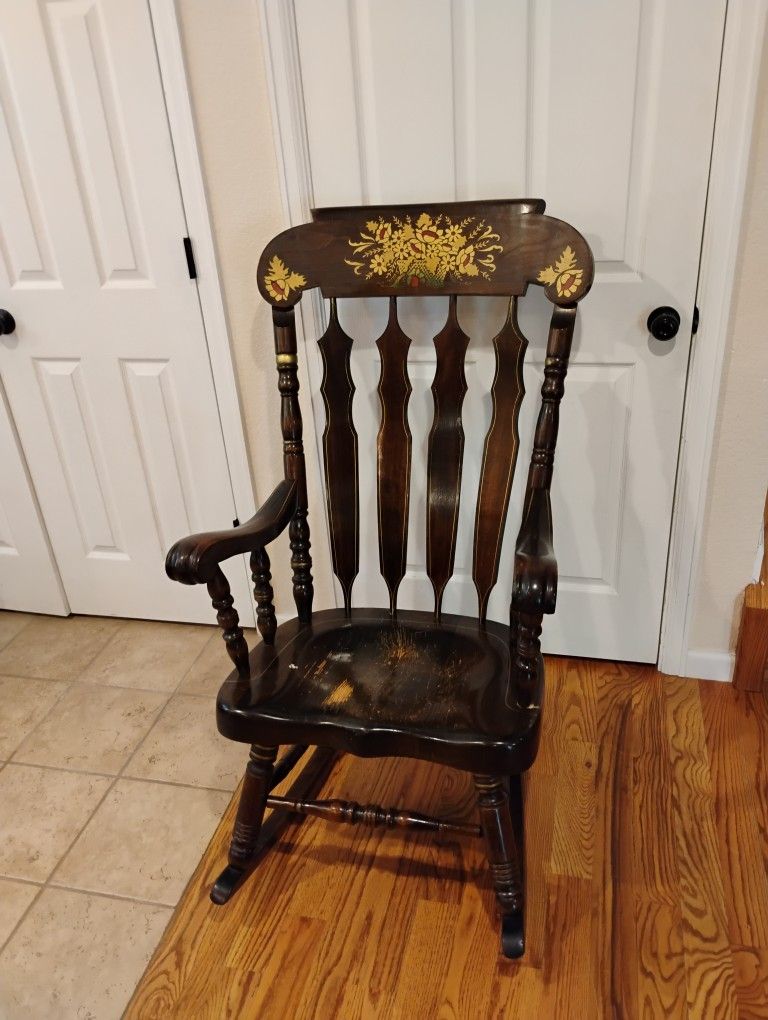 Wood Rocking Chair