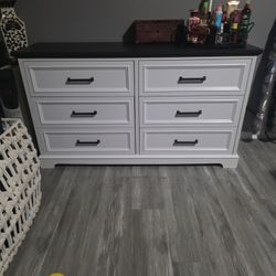 Brian New  No Scrach  No Damage  