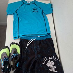 Combo de traje de baño y zapatos de piscina talla 8