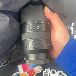Sony E 70 - 350mm F4.5-6.3