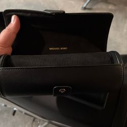 Brand New Michael Kors Watch Roll