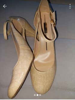 Womens dress shoes