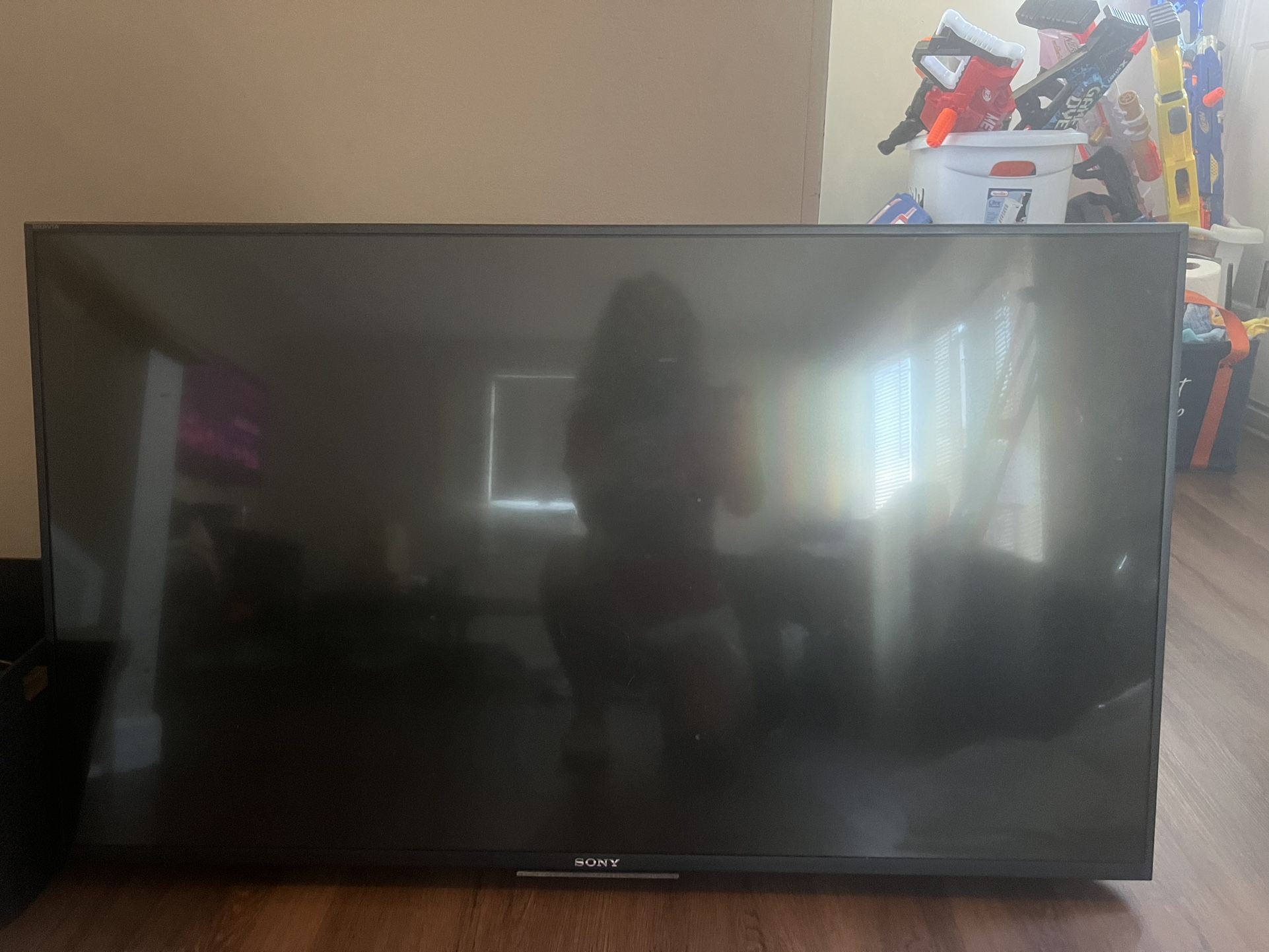 🔹 Sony XBR-43X830C – 43” 4K Ultra HD Smart TV