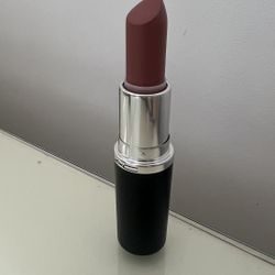 Mac Lipstick Sitting Pretty 