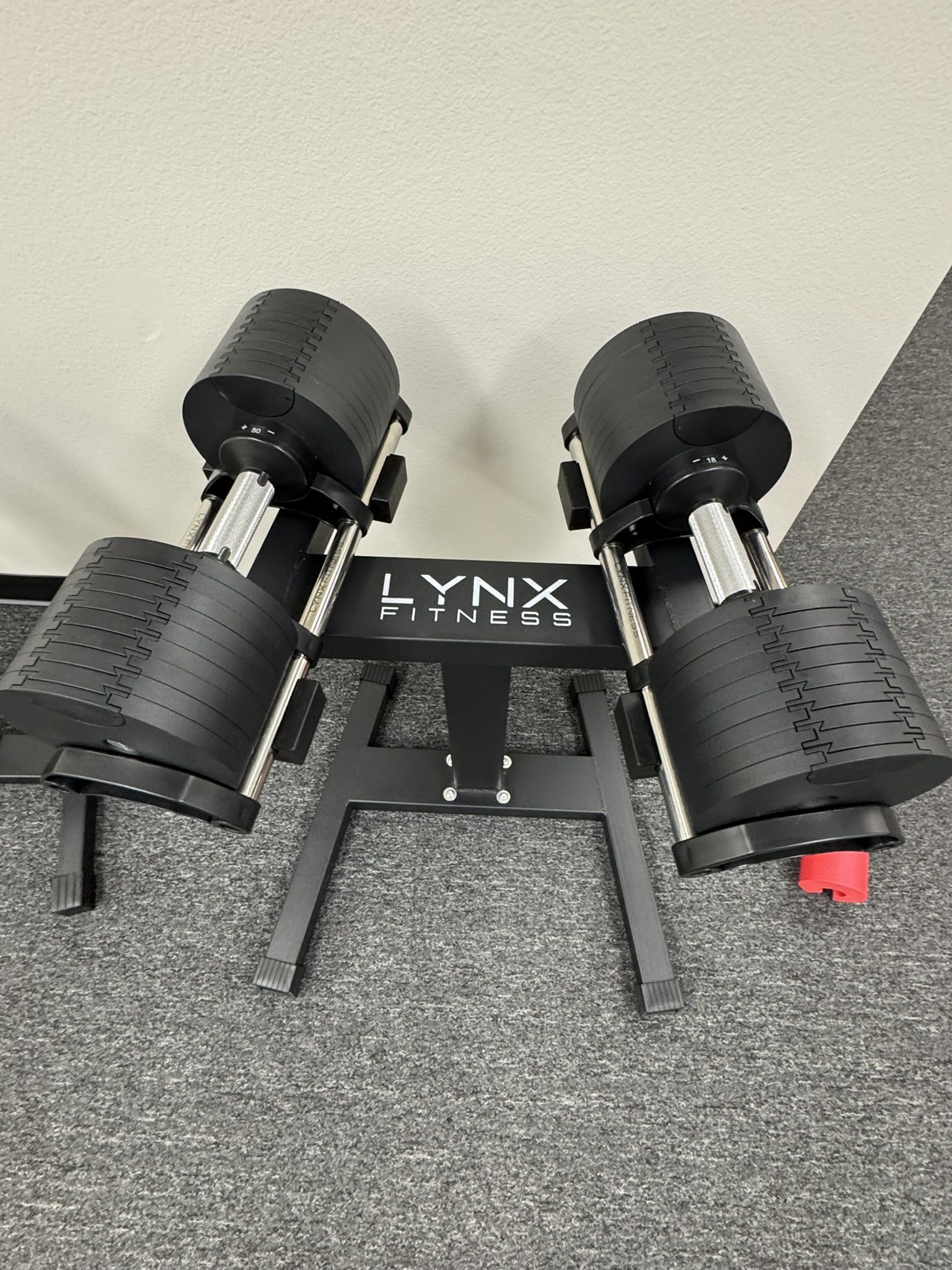 LYNX FITNESS ( BRAND NEW IN BOX ) Pair Of 80lb Adjustable Dumbbells