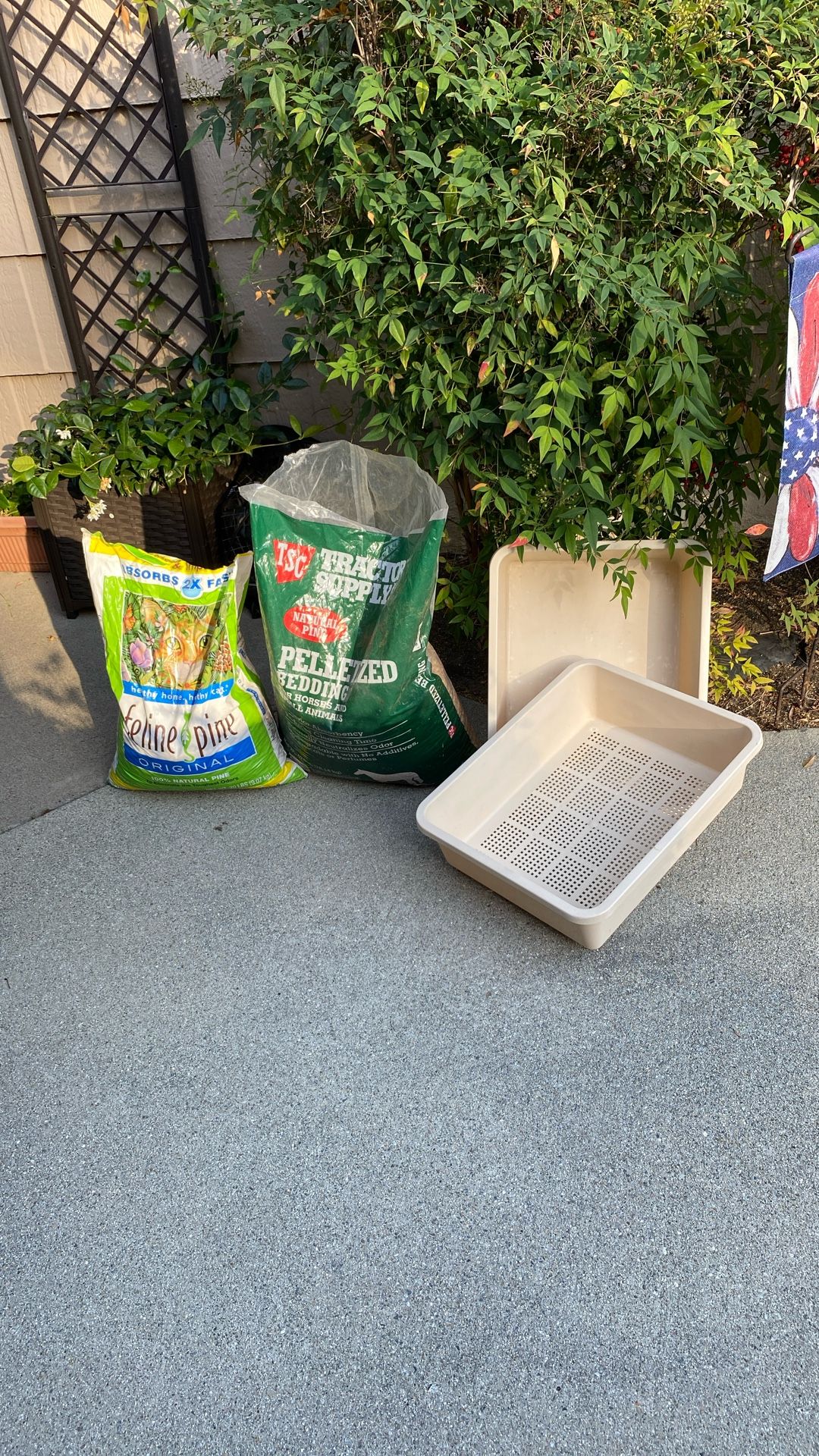 Sifting Cat Litter Box & Pine Pellets