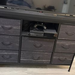 MOVING SALE - Small bureau for kids or minimalist 3 outlets