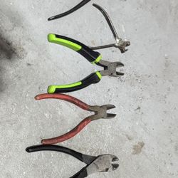 Cutting Pliers