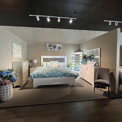 White 4PC King Bedroom Set