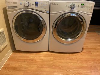 Whirlpool washer and dryer set